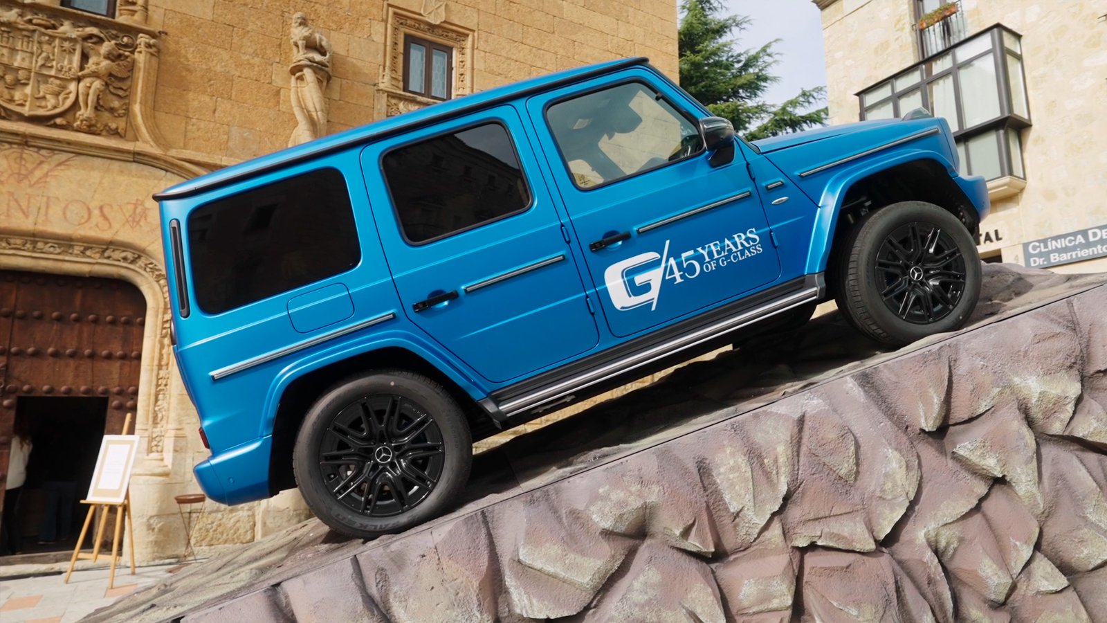 Mercedes Benz